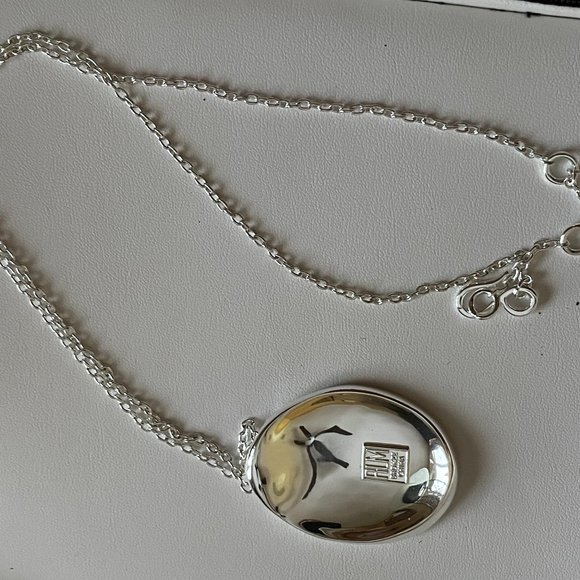 RLM Bronze Curves Oval Pendant - Picture 3 of 3